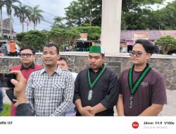Ratusan Aliansi mahasiswa Unjuk Rasa Di Polres Pematang Siantar
