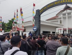 HPS “Main Proyek”, Pemuda dan Mahasiswa Geruduk Kantor Kejaksaan Negeri Pematangsiantar